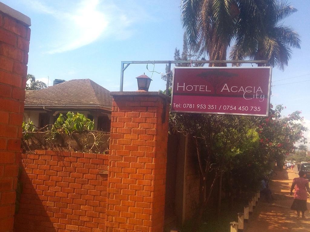 Hotel Acacia City 캄팔라 외부 사진
