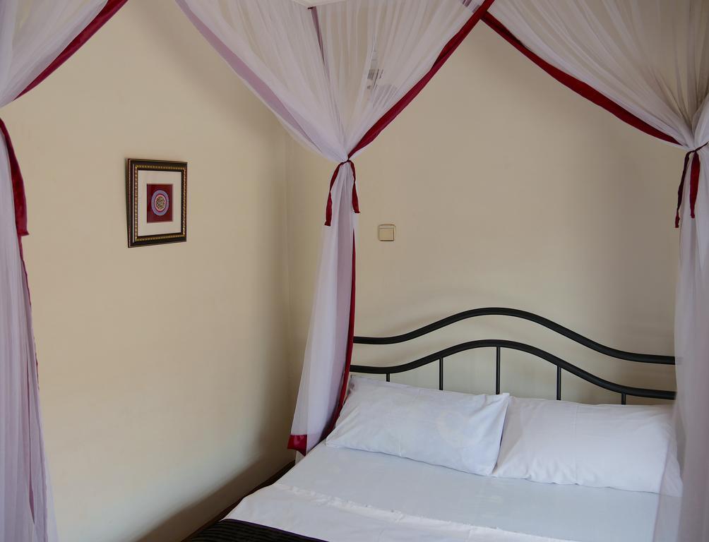 Hotel Acacia City 캄팔라 외부 사진